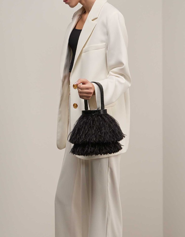 Hermès Toupet Alligator Mississippi Leather on Model | Sell your designer bag