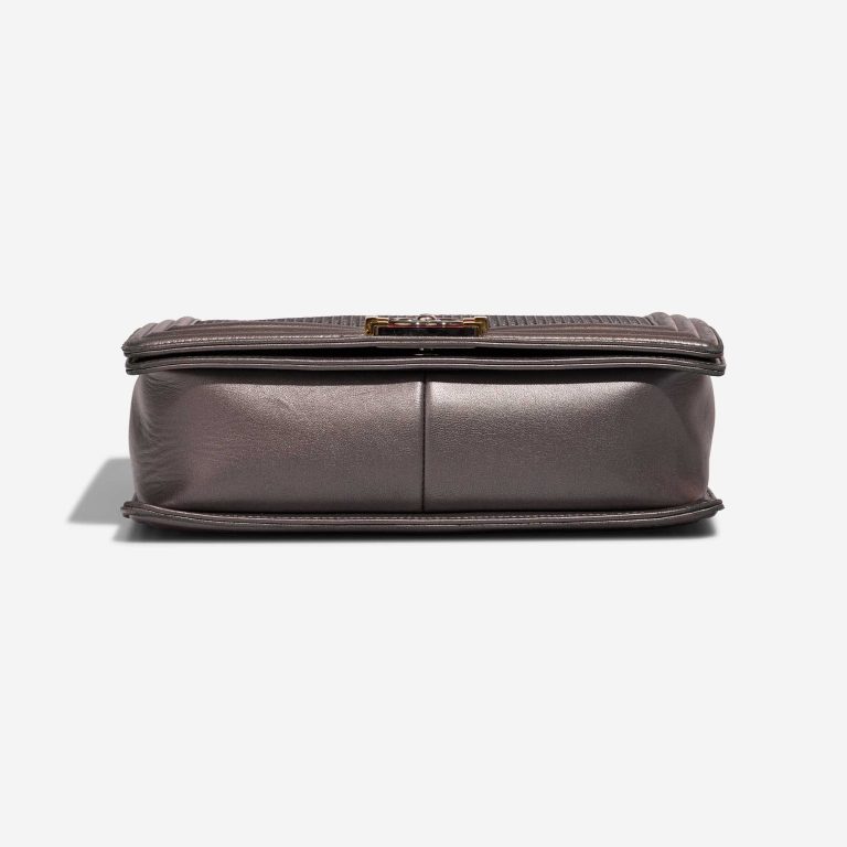 Chanel Boy New Medium Lamb Metallic Grey / Red | Sell your designer bag