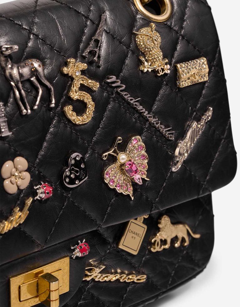 Chanel 2.55 Reissue 225 Aged Calf Black Signs of wear | Sell your designer bag