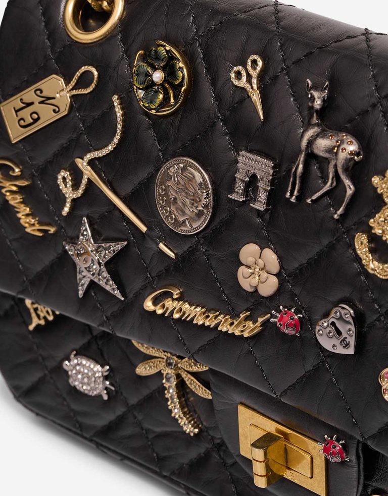 Chanel 2.55 Reissue 225 Aged Calf Black Signs of wear | Sell your designer bag
