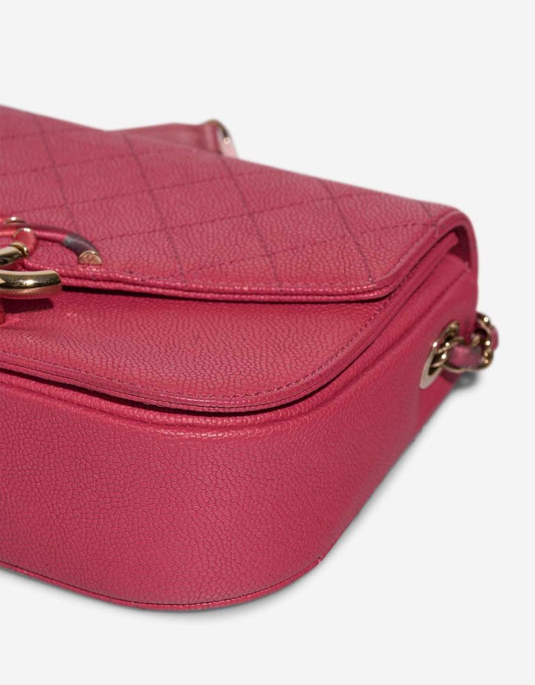 Chanel Flap Bag Handle Medium Caviar Pink Signs of wear | Sell your designer bag