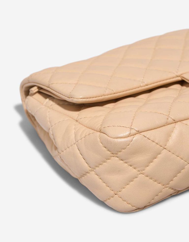 Chanel Timeless Medium Lamb Beige Signs of wear | Sell your designer bag