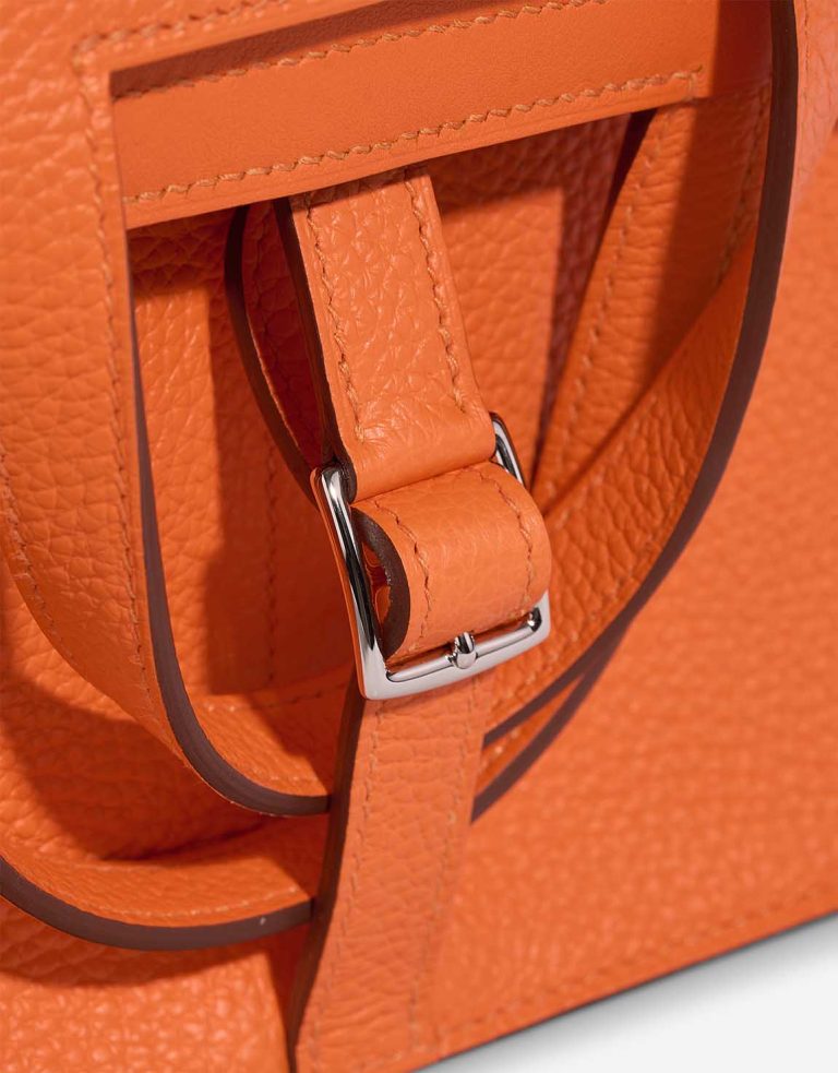 Hermès Halzan 25 Taurillon Clémence Orange Minium Closing System | Sell your designer bag