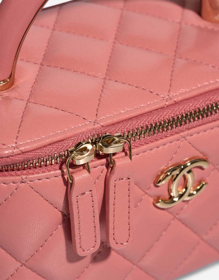 Chanel Vanity Small Blush Closing System | Sell your designer bag