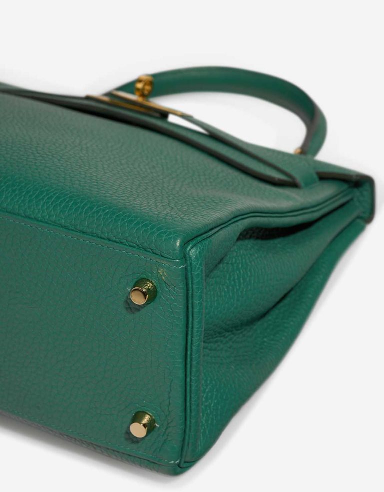 Hermès Kelly 28 Togo Vert Vertigo Signs of wear | Sell your designer bag