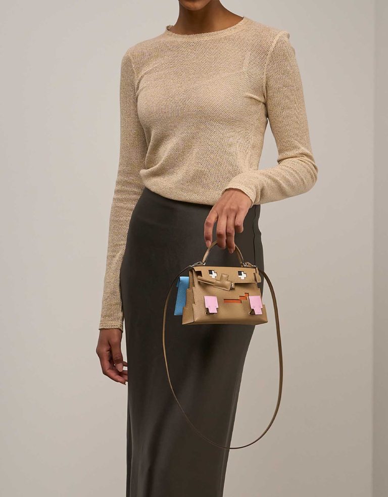 Hermès Kellydole Picto Epsom Chai / Mauve / Terre Battue / Bleu Céleste on Model | Sell your designer bag