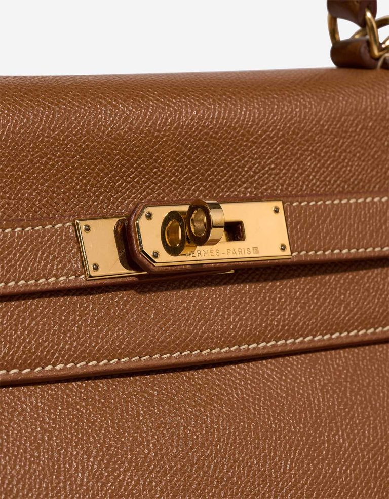 Hermès Kelly 35 Courchevel Gold Closing System | Sell your designer bag