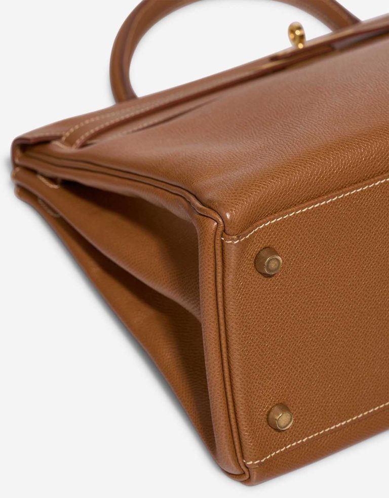 Hermès Kelly 35 Courchevel Gold Signs of wear | Sell your designer bag