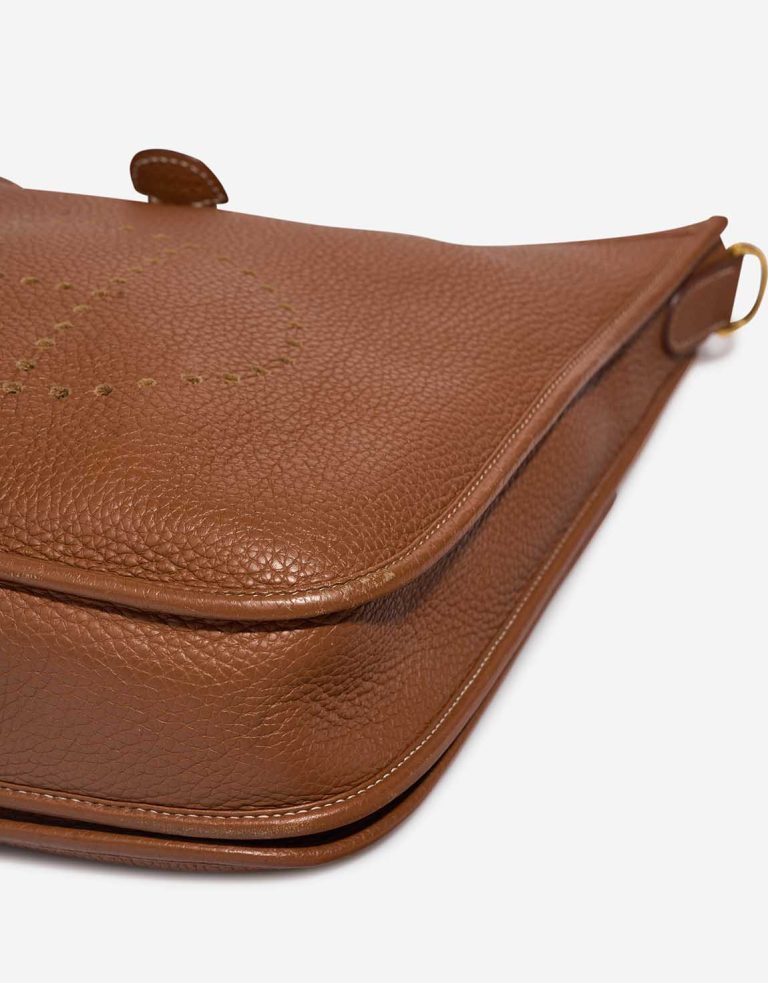 Pre-owned Hermès bag Evelyne 29 Clémence Gold Gold | Sell your designer bag on Saclab.com
