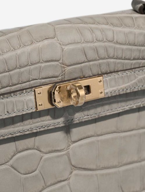 Hermès Kelly 25 Matte Alligator Gris Perle / Rose Pourpre Closing System | Sell your designer bag