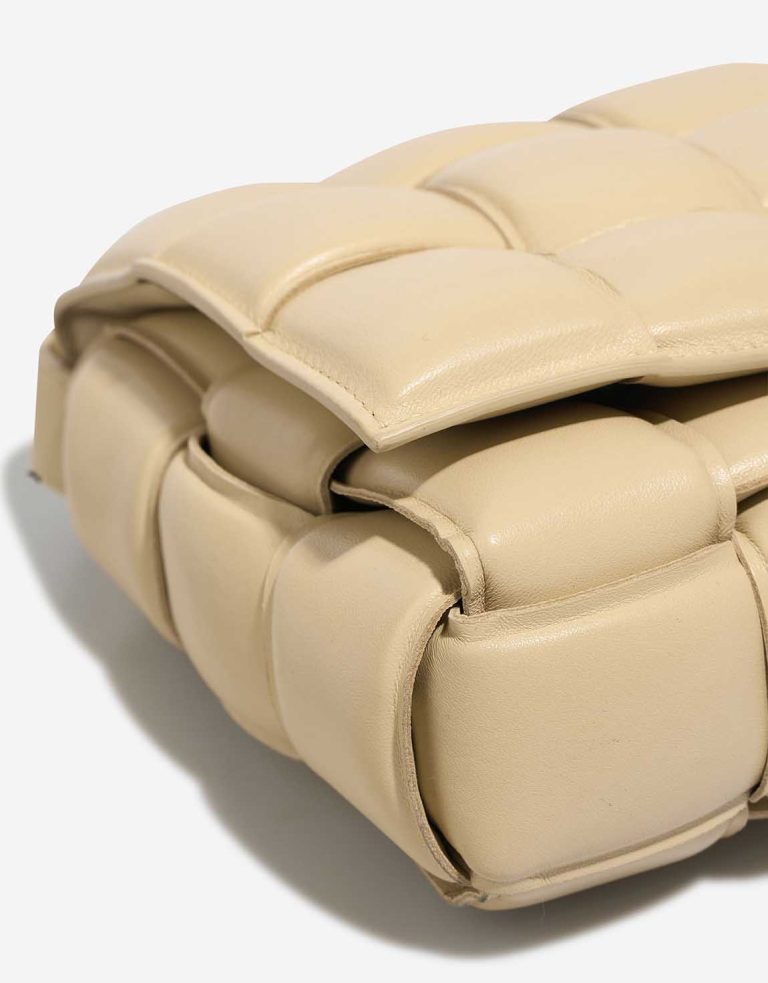 Bottega Veneta Cassette Lamb Porridge Signs of wear | Sell your designer bag
