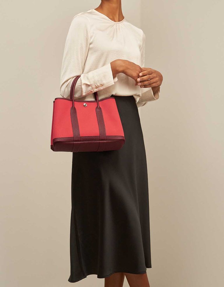 Hermès Garden Party 30 Toile / Taurillon Clémence Rose Texas / Rouge H on Model | Sell your designer bag