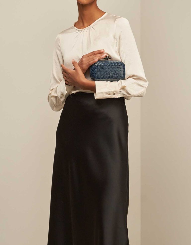 Bottega Veneta Knot Clutch Python Blue Front | Sell your designer bag