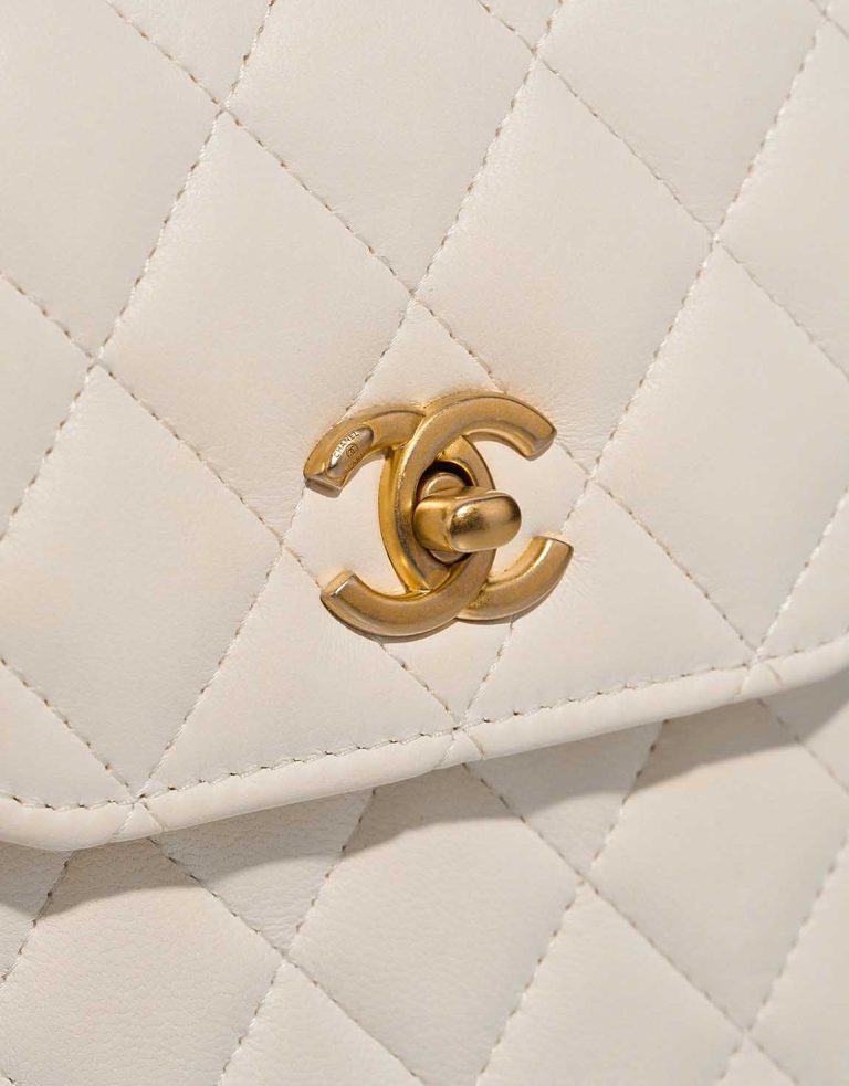 Chanel Phone Holder Lamb White Closing System | Sell your designer bag