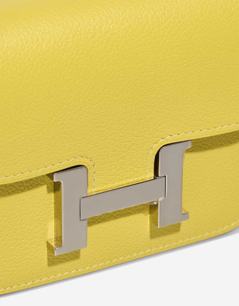 Hermès Constance Slim Wallet Evercolor Lime Closing System | Sell your designer bag