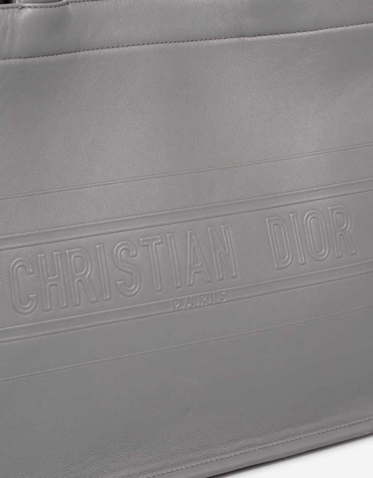 Dior Book Tote Medium Lamb Grey Closing System | Sell your designer bag