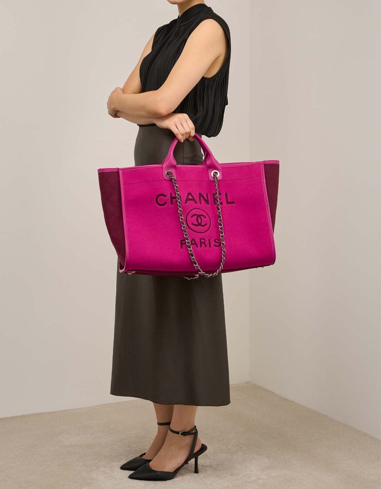 Chanel Deauville Large Felt / Lamb Fuchsia / Bordeaux on Model | Sell your designer bag