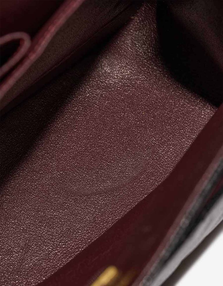 Chanel Timeless Jumbo Caviar Black Signs of wear | Sell your designer bag