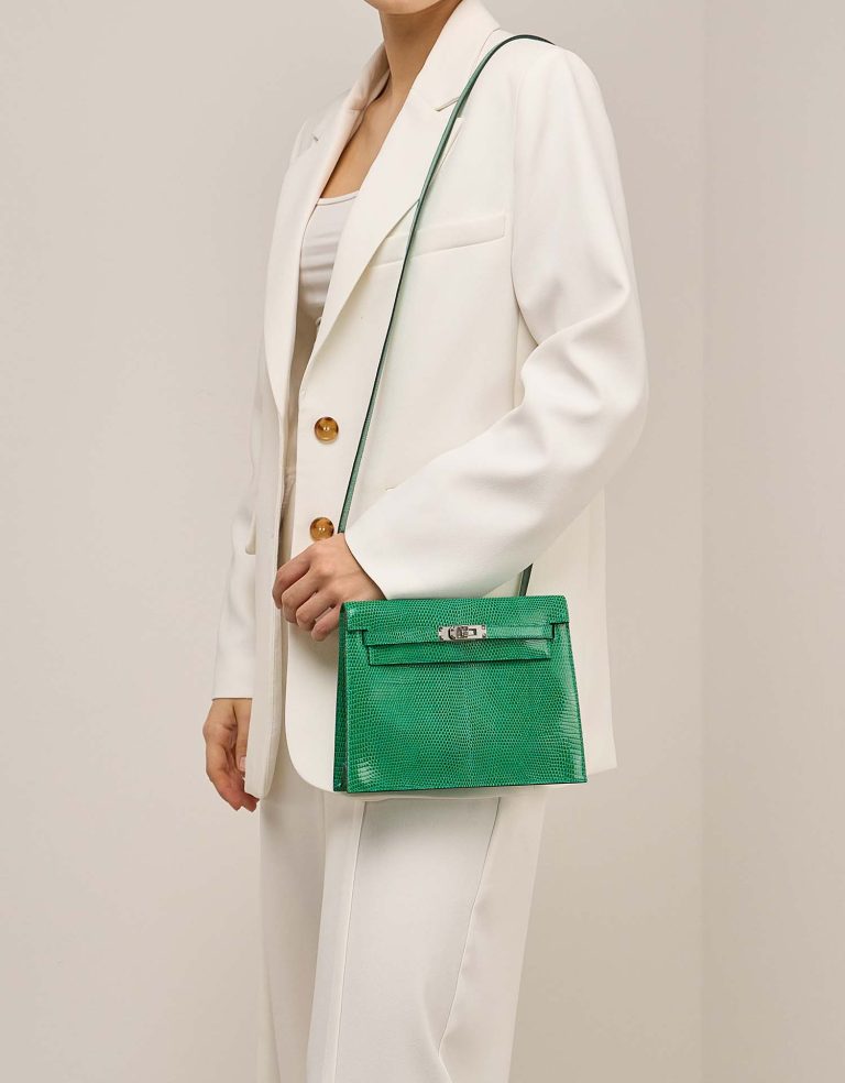 Hermès Kelly Danse Salvator Lizard Vert Menthe on Model | Sell your designer bag