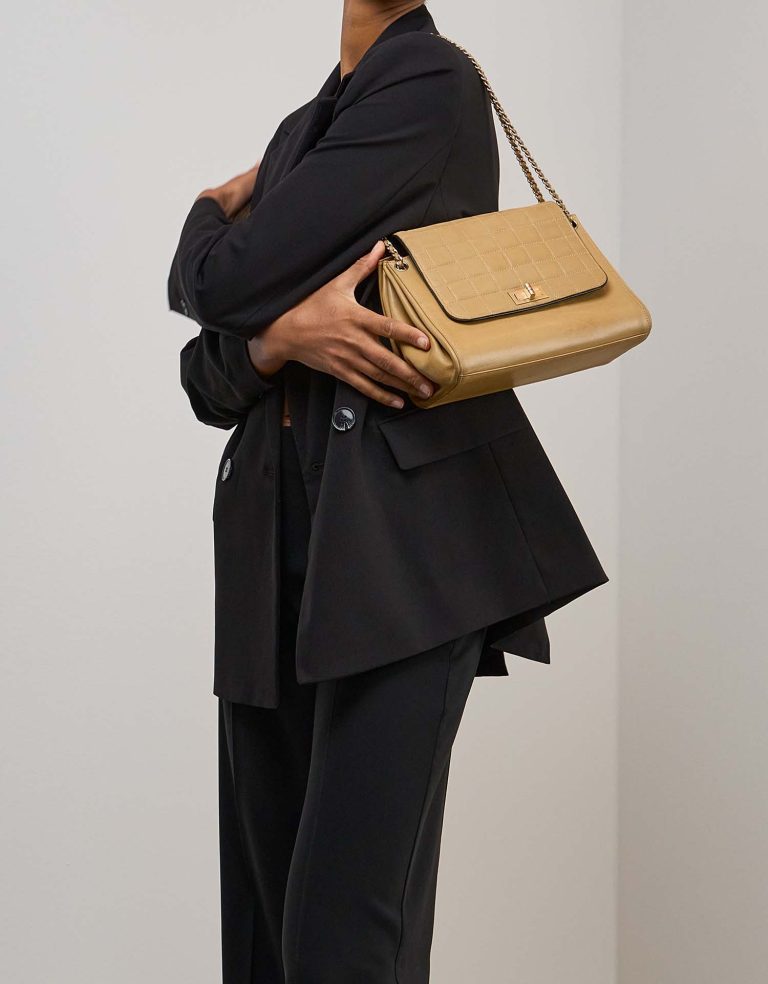 Chanel 2.55 Reissue Chocolate Bar Lamb Beige Front | Sell your designer bag