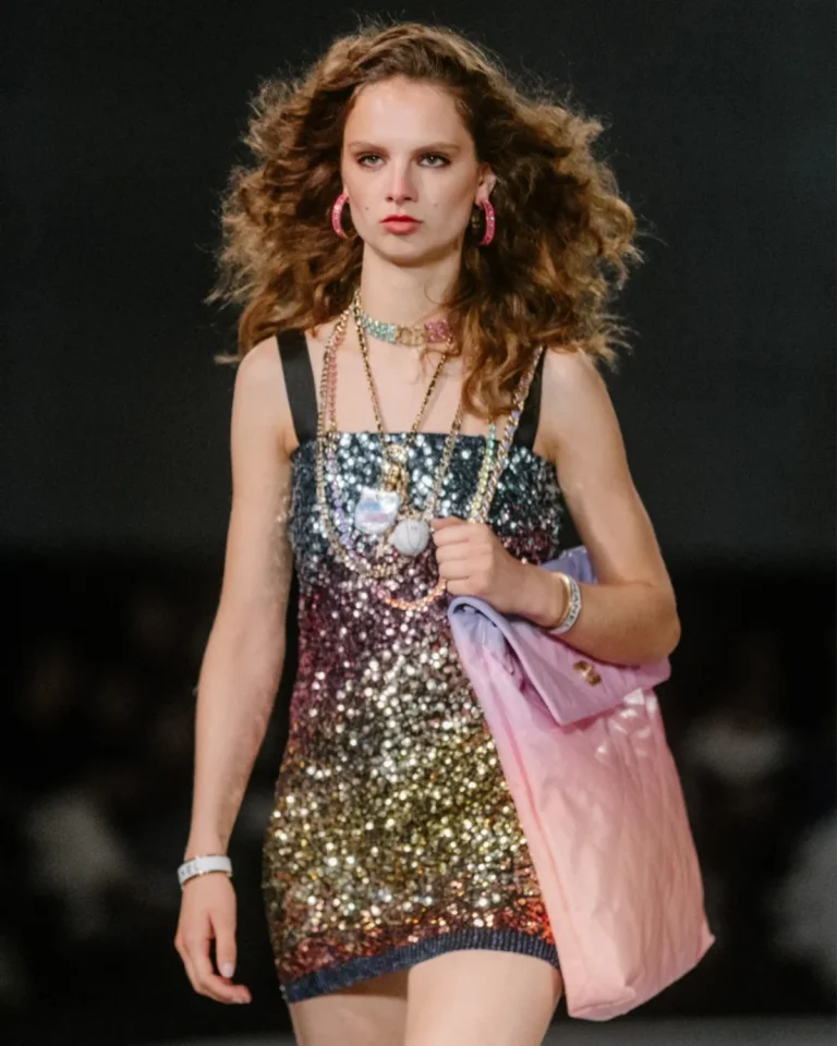 A Maxi Hobo bag in lilac, pink & coral gradient calfskin. Image: Chanel