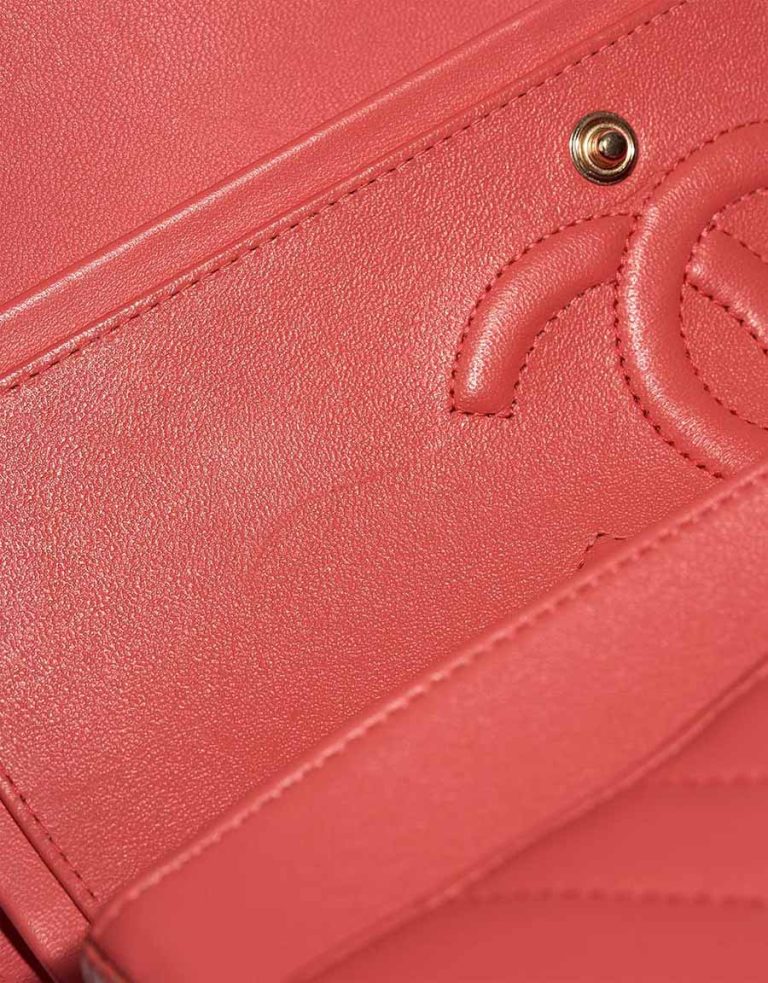 Chanel Timeless Medium Lamb Pink Signs of wear | Sell your designer bag