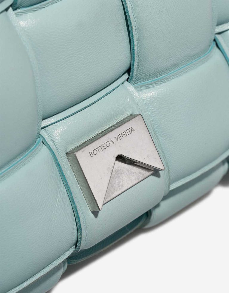 Bottega Veneta Cassette Calf Turquoise Closing System | Sell your designer bag