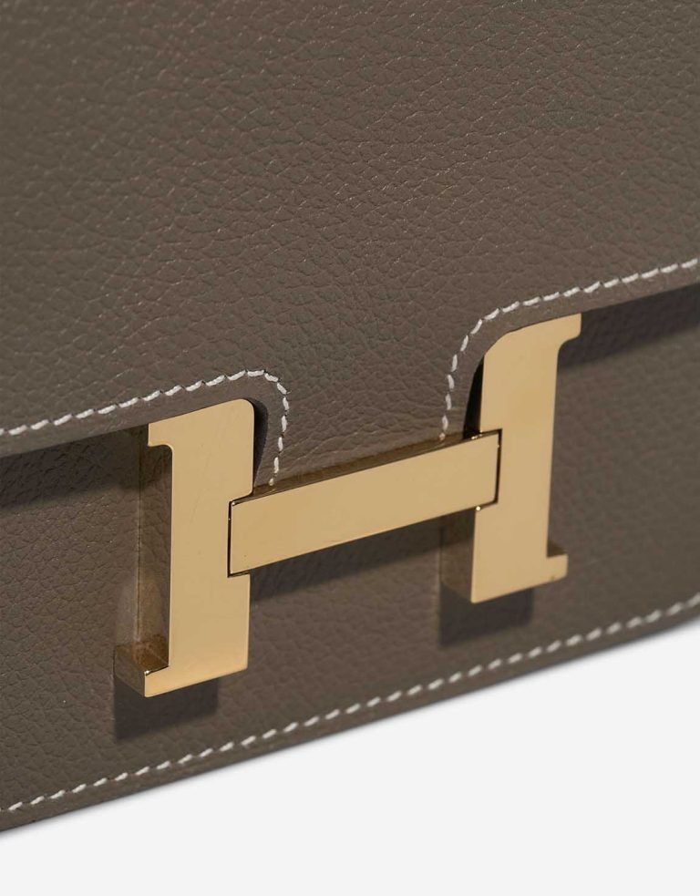Hermès Constance Slim Wallet Evercolor Étoupe Closing System | Sell your designer bag