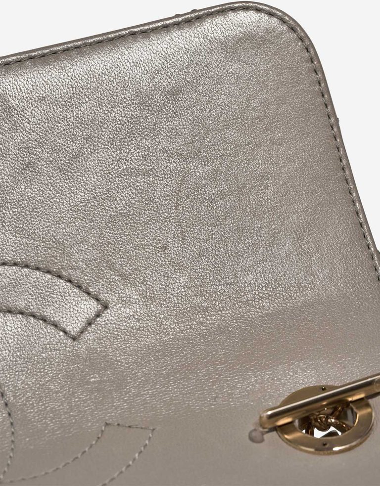 Chanel Trendy CC Medium Lamb Grey Signs of wear | Sell your designer bag