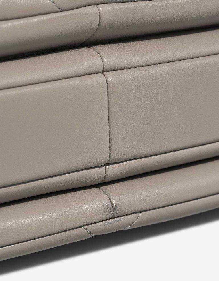 Chanel Trendy CC Medium Lamb Grey Signs of wear | Sell your designer bag