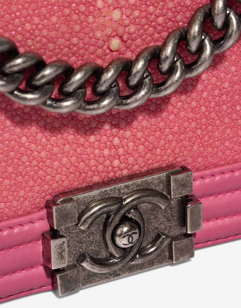 Chanel Boy Small Lamb / Stingray Pink Closing System | Sell your designer bag