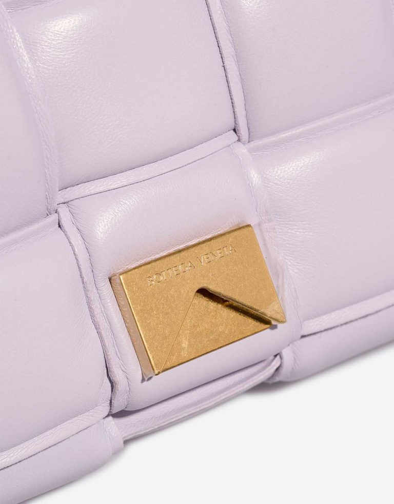 Bottega Veneta Cassette Lamb Light Lilac Closing System | Sell your designer bag