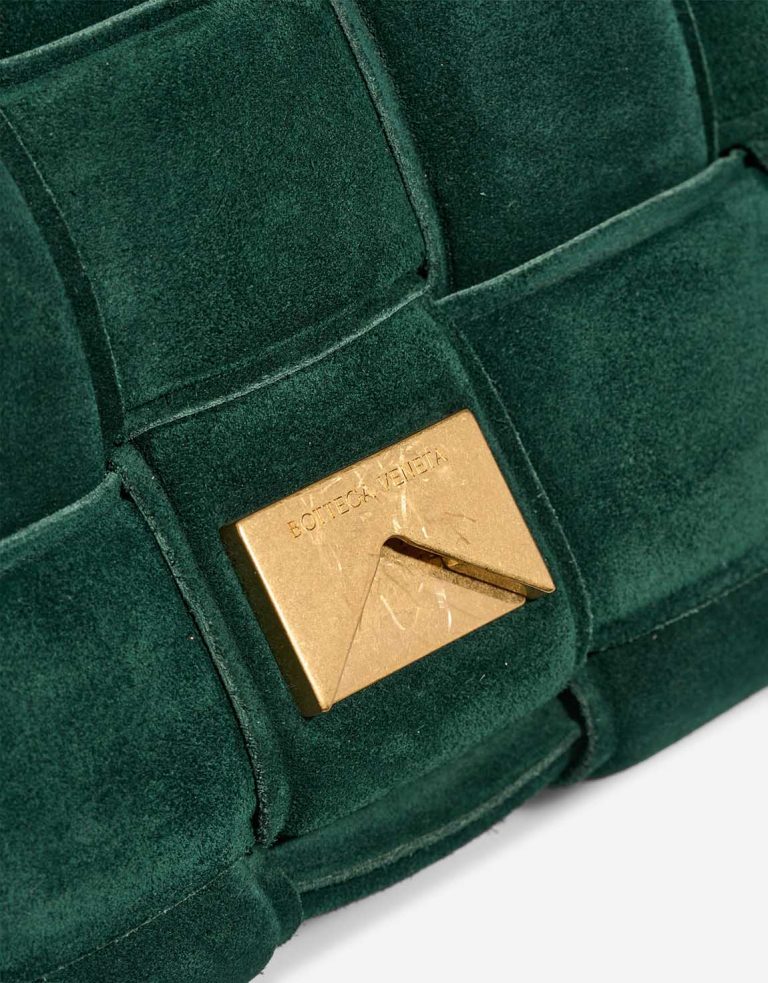 Bottega Veneta Cassette Suede Dark Green Closing System | Sell your designer bag