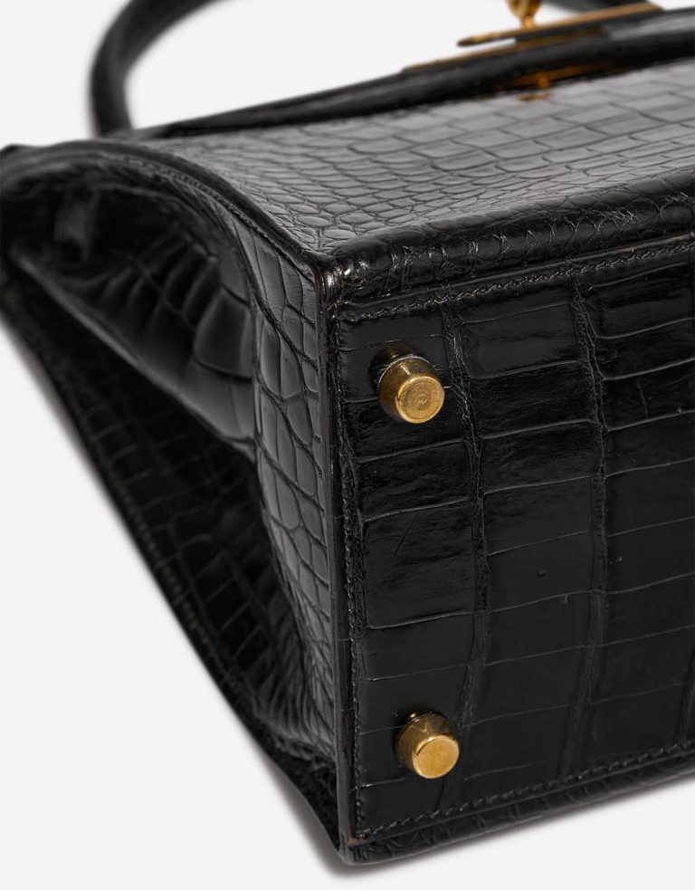 Hermès Kelly 28 Porosus Crocodile Black Signs of wear | Sell your designer bag