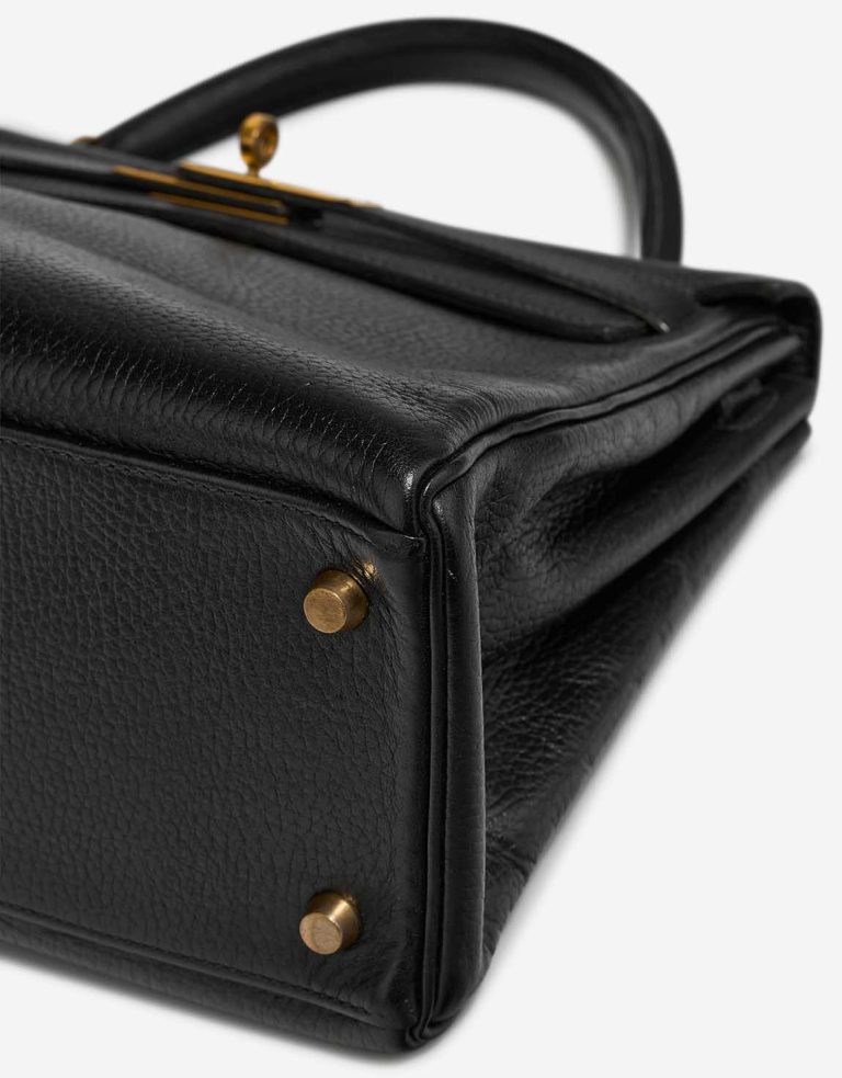 Hermès Kelly 28 Ardennes Black Signs of wear | Sell your designer bag