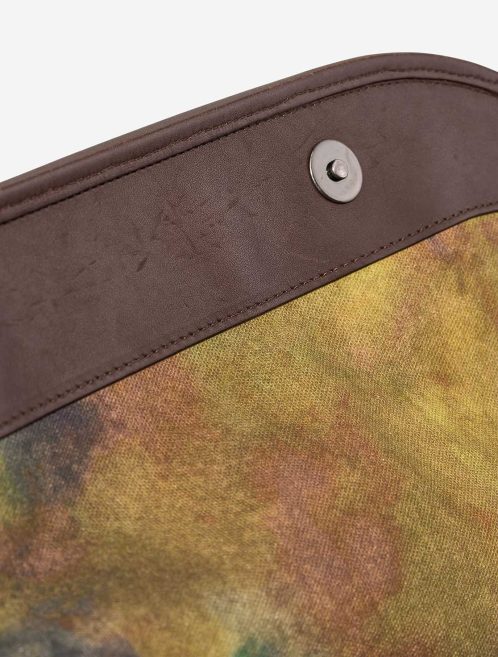 Chanel Graffiti Canvas Khaki Signs of wear | Sell your designer bag