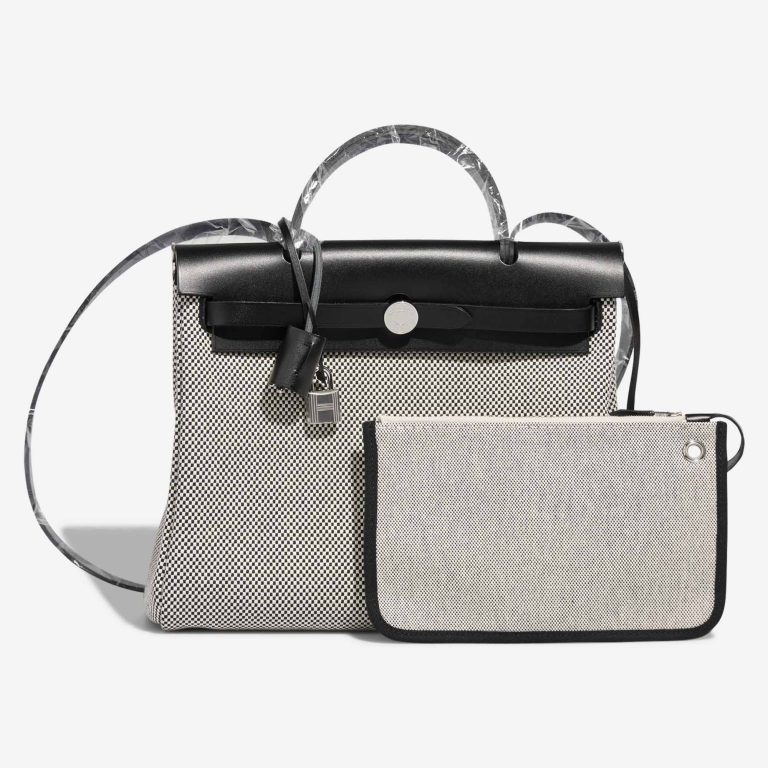 Hermès Herbag 31 Vache Hunter / Toile Quadrille Black / Écru Front | Sell your designer bag