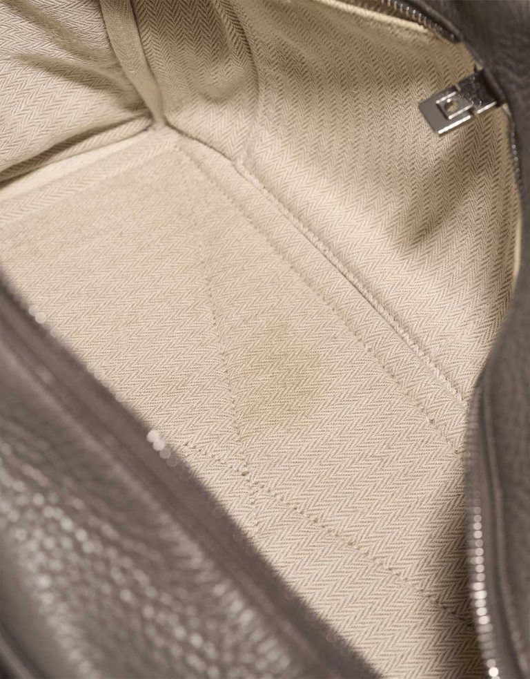 Hermès Victoria 35 Clémence Étoupe Signs of wear | Sell your designer bag
