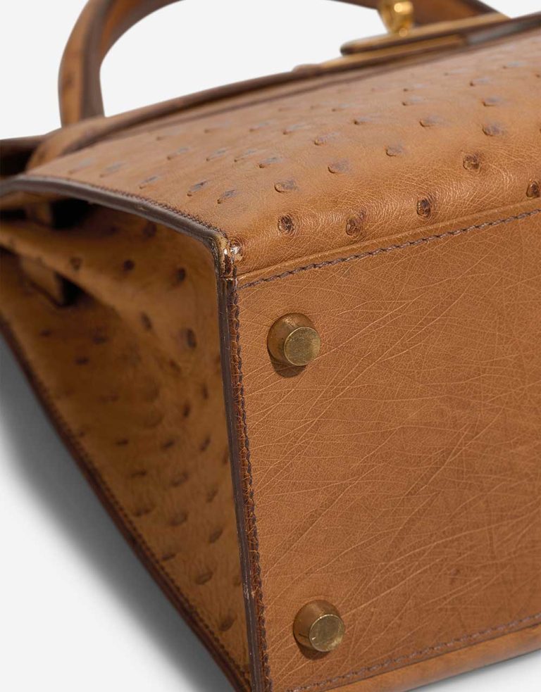 Hermès Kelly 28 Ostrich Gold Signs of wear | Sell your designer bag