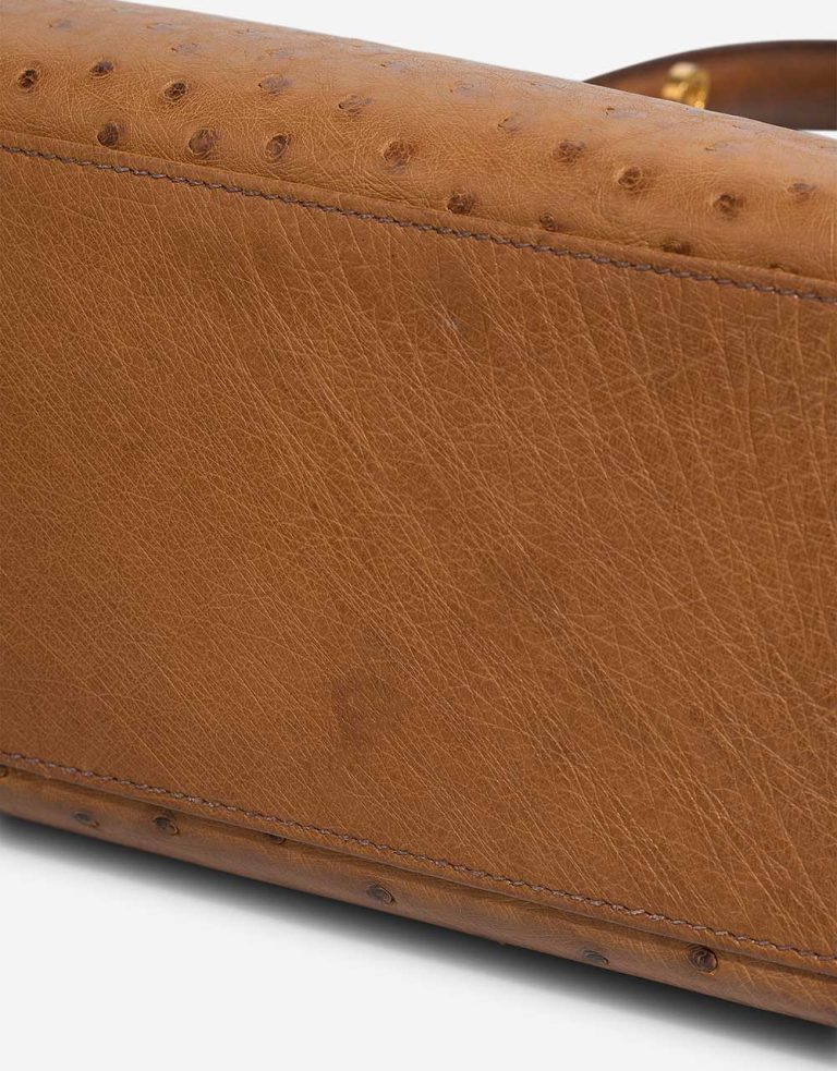 Hermès Kelly 28 Ostrich Gold Signs of wear | Sell your designer bag