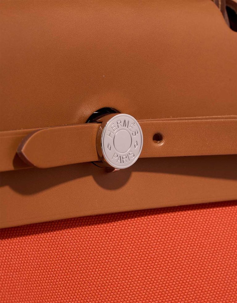 Hermès Herbag 39 Toile / Vache Hunter Orange Mécano / Fauve Closing System | Sell your designer bag