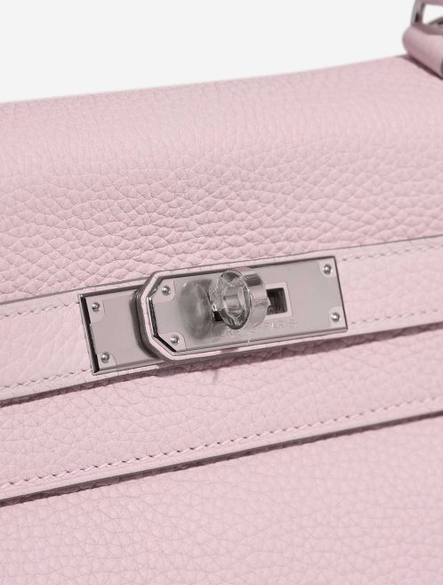 Hermès Kelly 28 Taurillon Clémence Mauve Pâle Closing System | Sell your designer bag