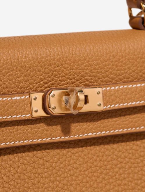 Hermès Kelly 25 Togo Sable Naturel Closing System | Sell your designer bag