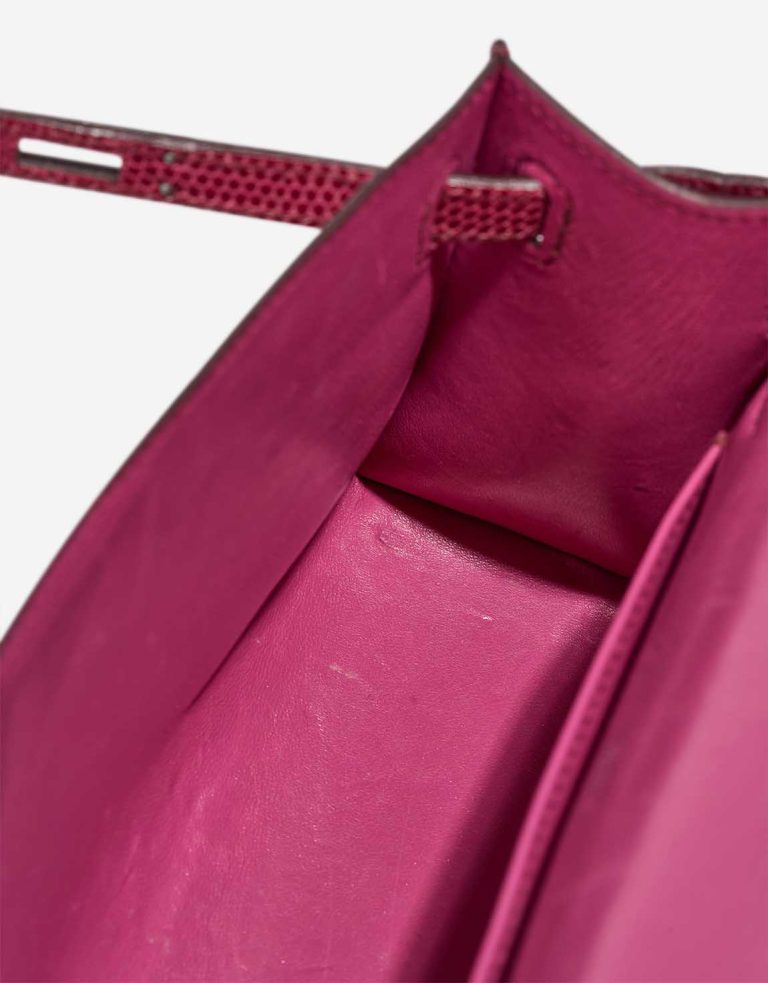 Hermès Kelly Pochette Niloticus Lizard Fuchsia Signs of wear | Sell your designer bag