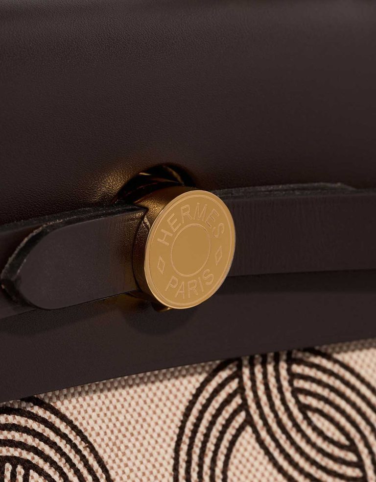Hermès Herbag 31 Toile H / Vache Hunter Plume CC Circuit 24 Ebene / Ecru / Beige Closing System | Sell your designer bag