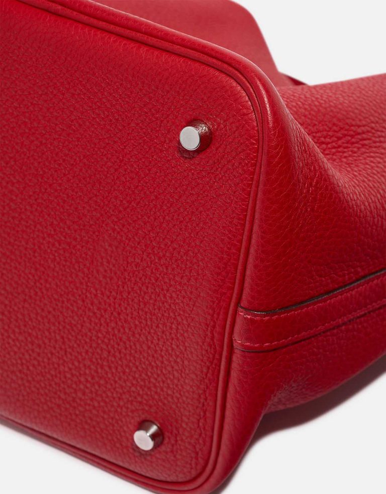 Hermès Picotin 22 Taurillon Clémence Rouge Vif Signs of wear | Sell your designer bag