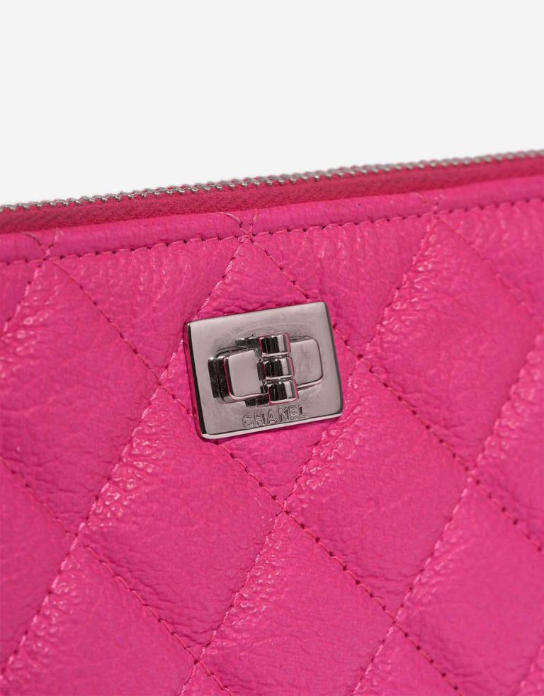Chanel Clutch Caviar Hot Pink Closing System | Sell your designer bag