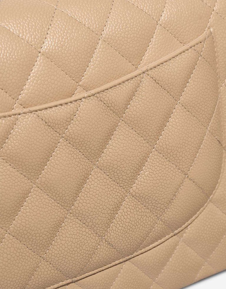 Chanel Timeless Jumbo Caviar Beige Signs of wear | Sell your designer bag