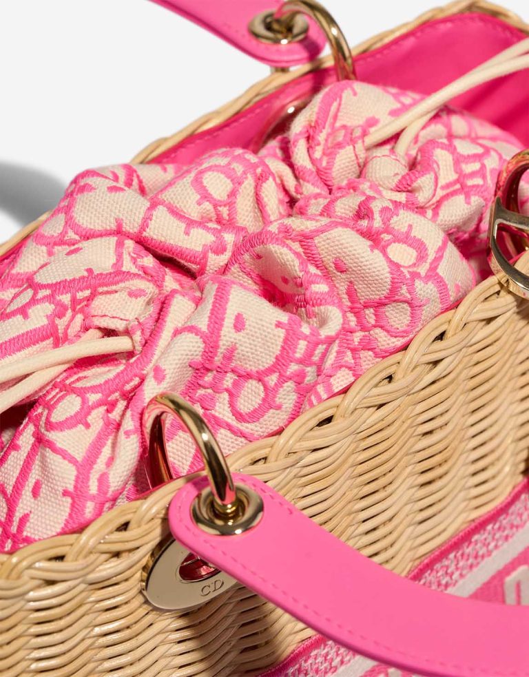 Dior Lady Medium Wicker Pink Closing System | Sell your designer bag