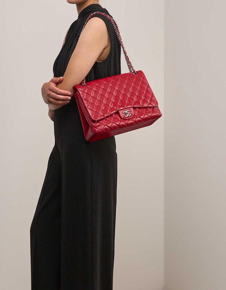 Chanel Timeless Maxi Red on Model | Sell your designer bag